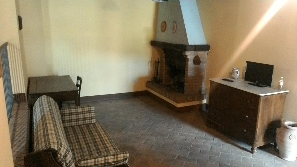 Ferienwohnung Casale Poggio Colpiccione Passignano sul Trasimeno Exterior foto
