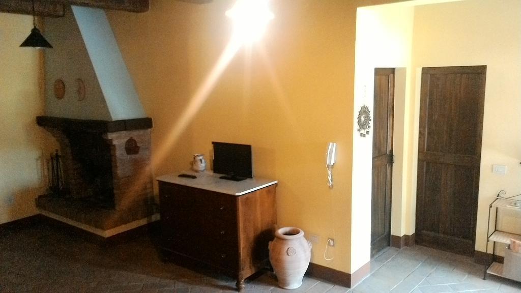 Ferienwohnung Casale Poggio Colpiccione Passignano sul Trasimeno Exterior foto