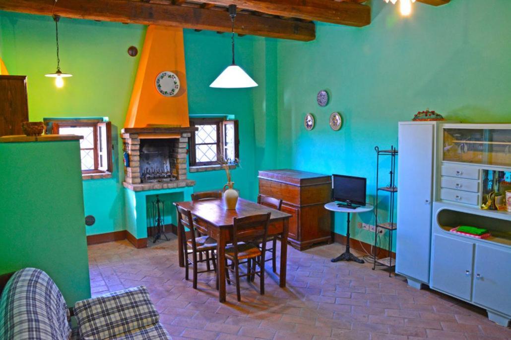 Ferienwohnung Casale Poggio Colpiccione Passignano sul Trasimeno Exterior foto